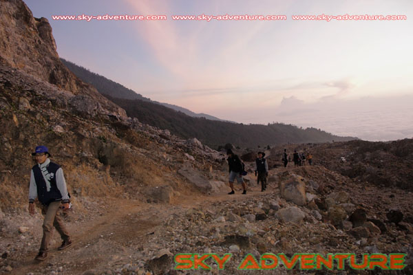 hikking-sunrise hunting papandayan crater garut (28)