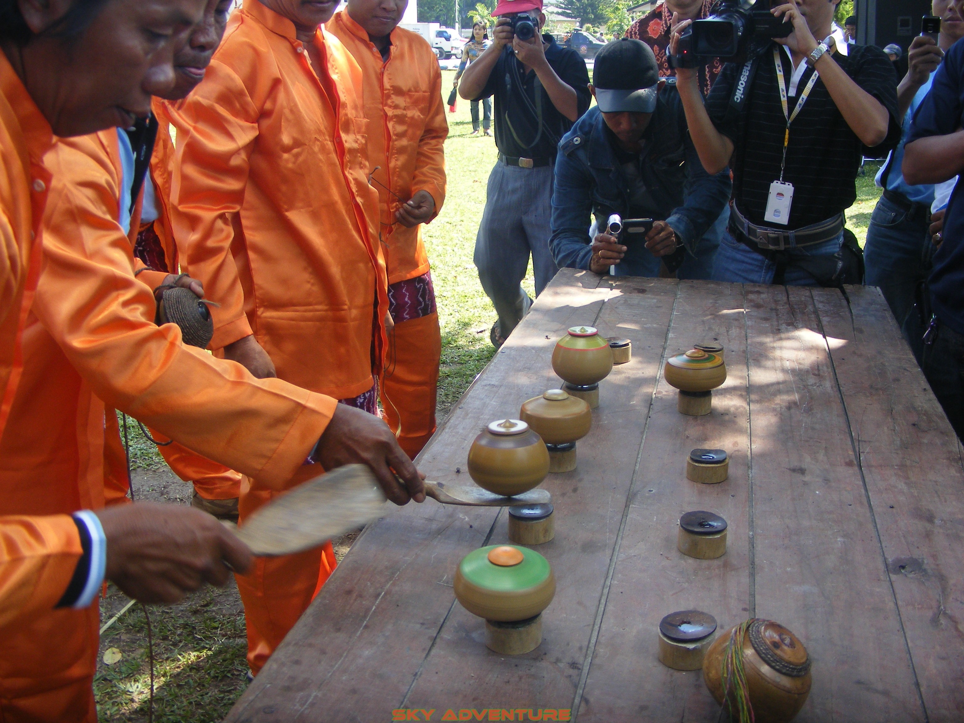 Mengenal Permainan  Bagasing di Kalimantan OUTBOUND 