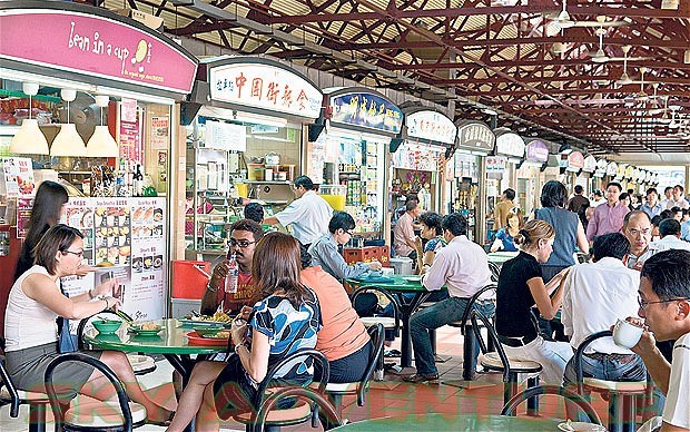 MENIKMATI MAKANAN HALAL DI SINGAPORE’S BEST HAWKER CENTERS