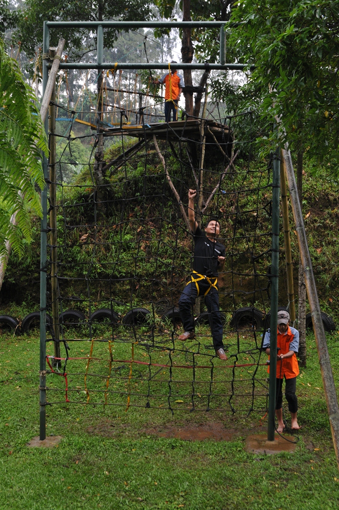 Inilah 3 Sensasi Air Terjun Curug Tilu, Buat Kamu yang Suka Basah-basahan