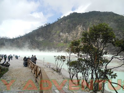 Tambah Daftar Petualanganmu dengan Mendaki Gunung Patuha 