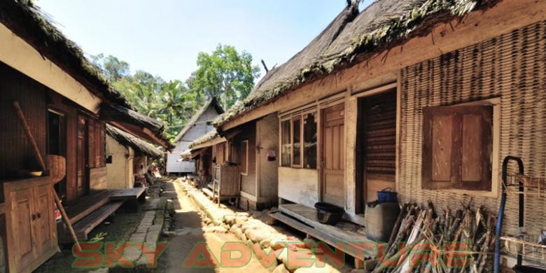 Berwisata dan Belajar di Kampung Naga 2