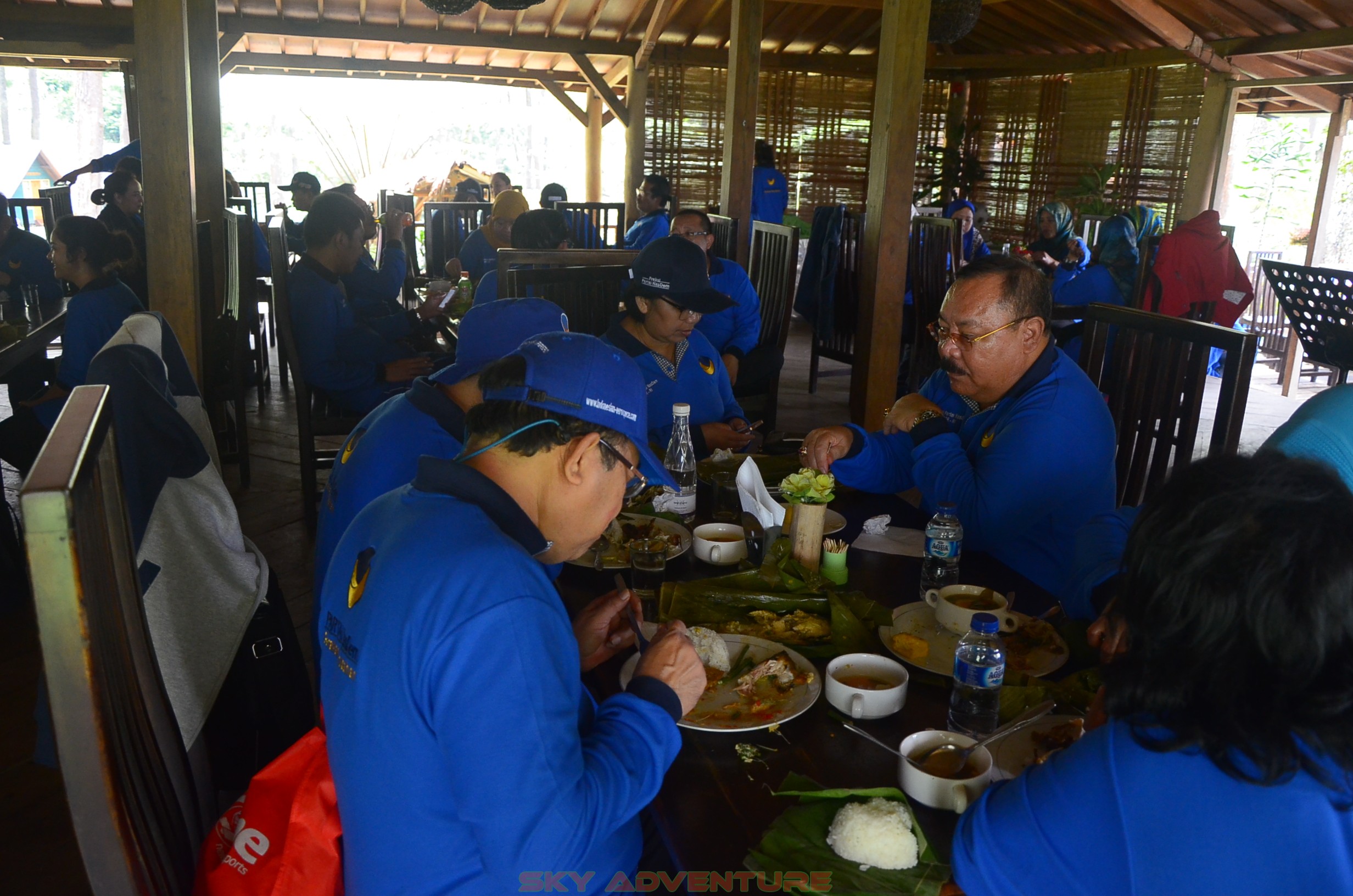 Lunch Outing Lembang Bandung Partai NASDEM 13