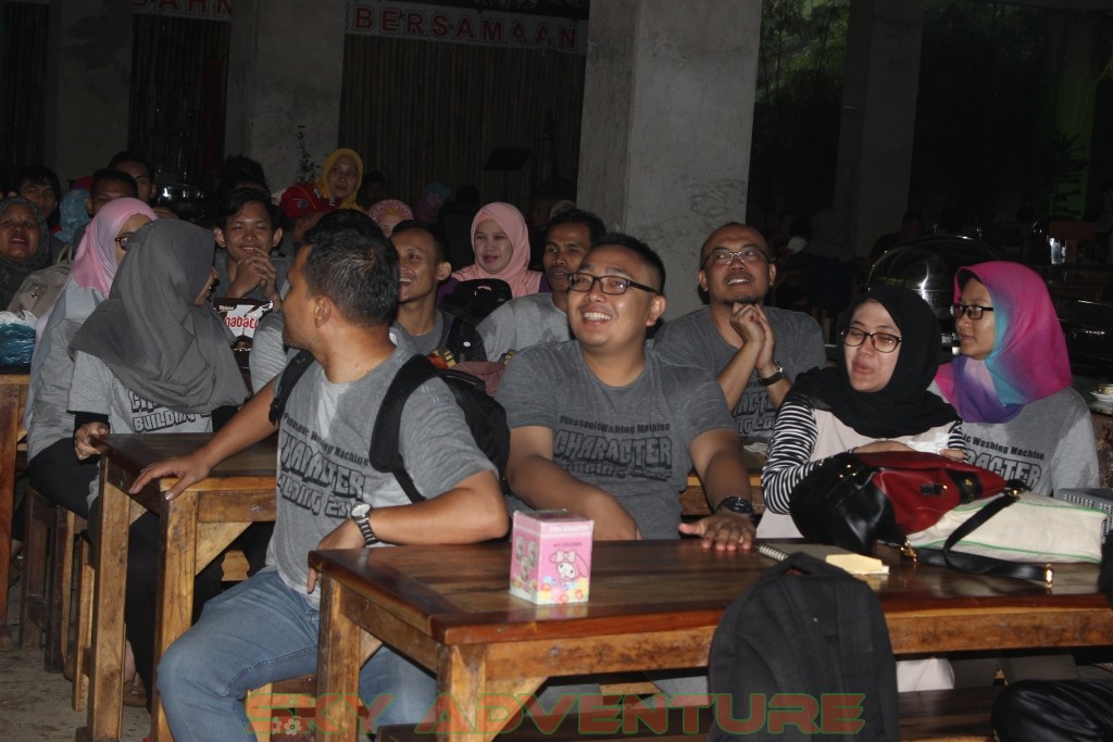 Berikan Motivasi dan Semangat Untuk Mencapai Target Melalui Outbound di Bandung Lembang 16