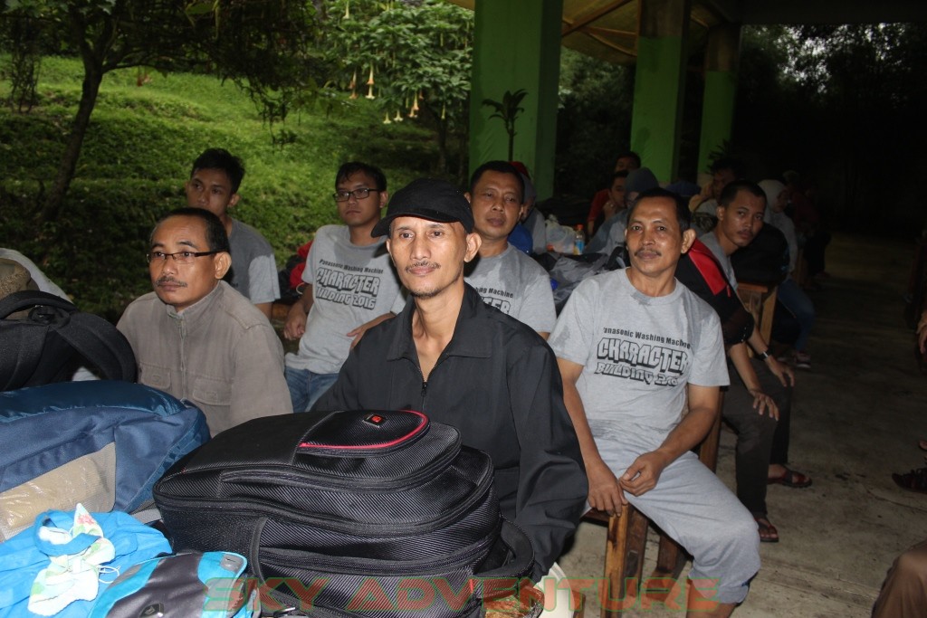 Berikan Motivasi dan Semangat Untuk Mencapai Target Melalui Outbound di Bandung Lembang 18