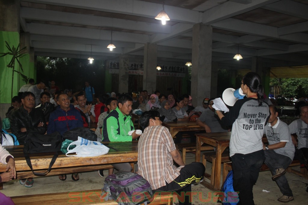 Berikan Motivasi dan Semangat Untuk Mencapai Target Melalui Outbound di Bandung Lembang 37