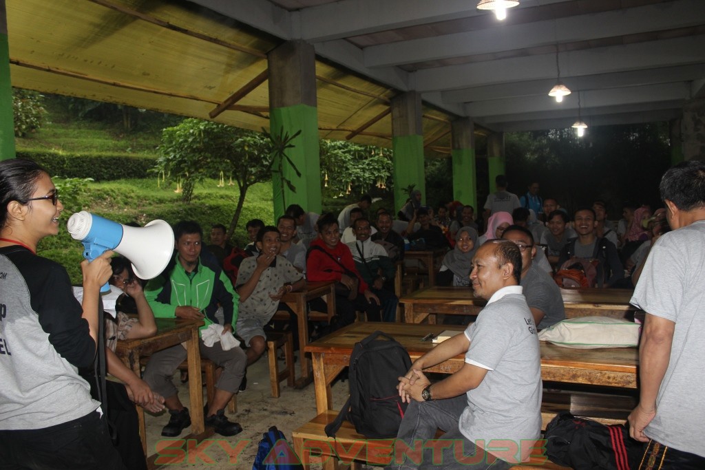 Berikan Motivasi dan Semangat Untuk Mencapai Target Melalui Outbound di Bandung Lembang 38