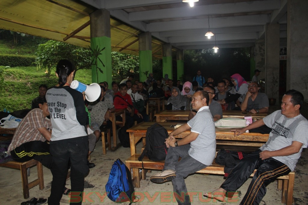 Berikan Motivasi dan Semangat Untuk Mencapai Target Melalui Outbound di Bandung Lembang 39