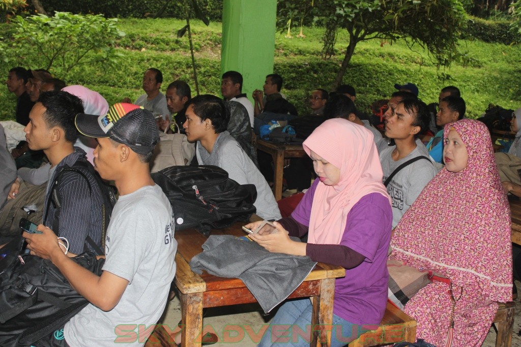 Berikan Motivasi dan Semangat Untuk Mencapai Target Melalui Outbound di Bandung Lembang 43