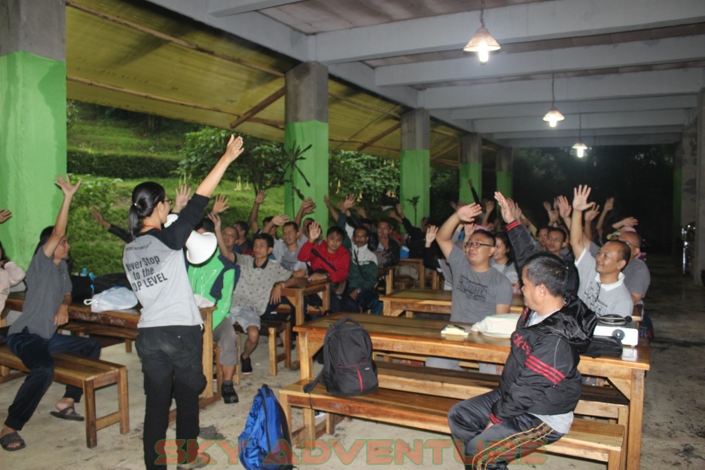 Berikan Motivasi dan Semangat Untuk Mencapai Target Melalui Outbound di Bandung Lembang 46