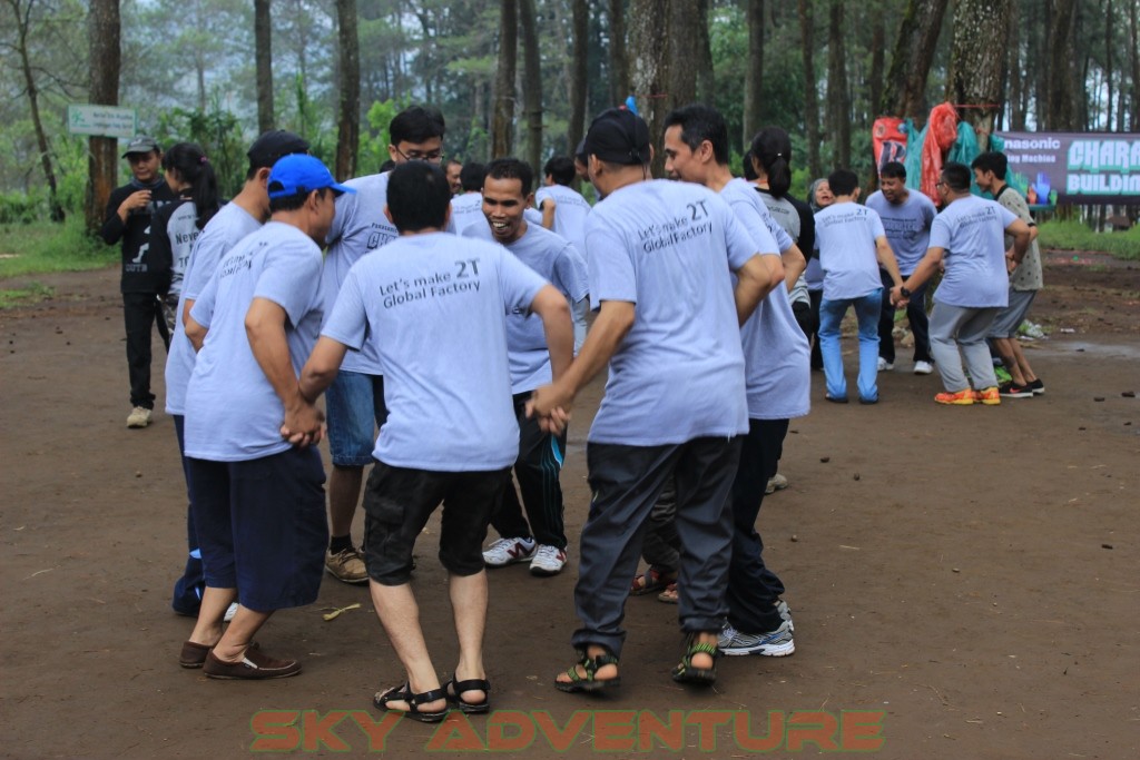 Selain Sehat dan Segar Outbound Lembang Bandung Juga Mengakrabkan Para Peserta 16