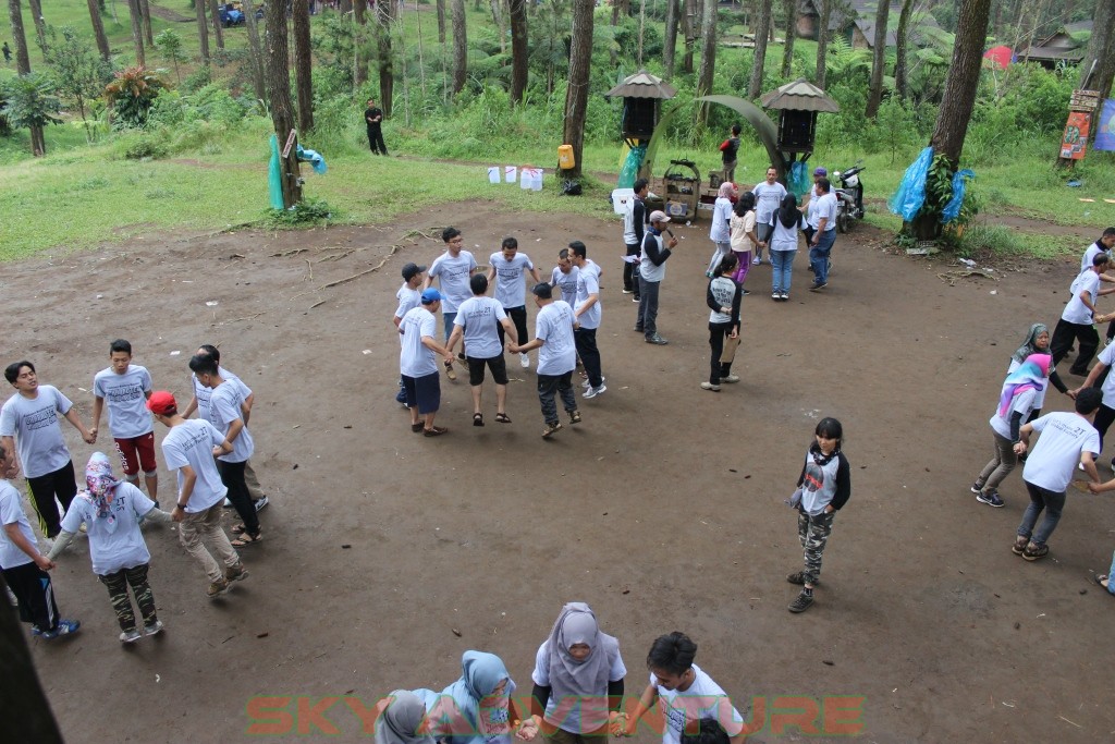 Selain Sehat dan Segar Outbound Lembang Bandung Juga Mengakrabkan Para Peserta 23