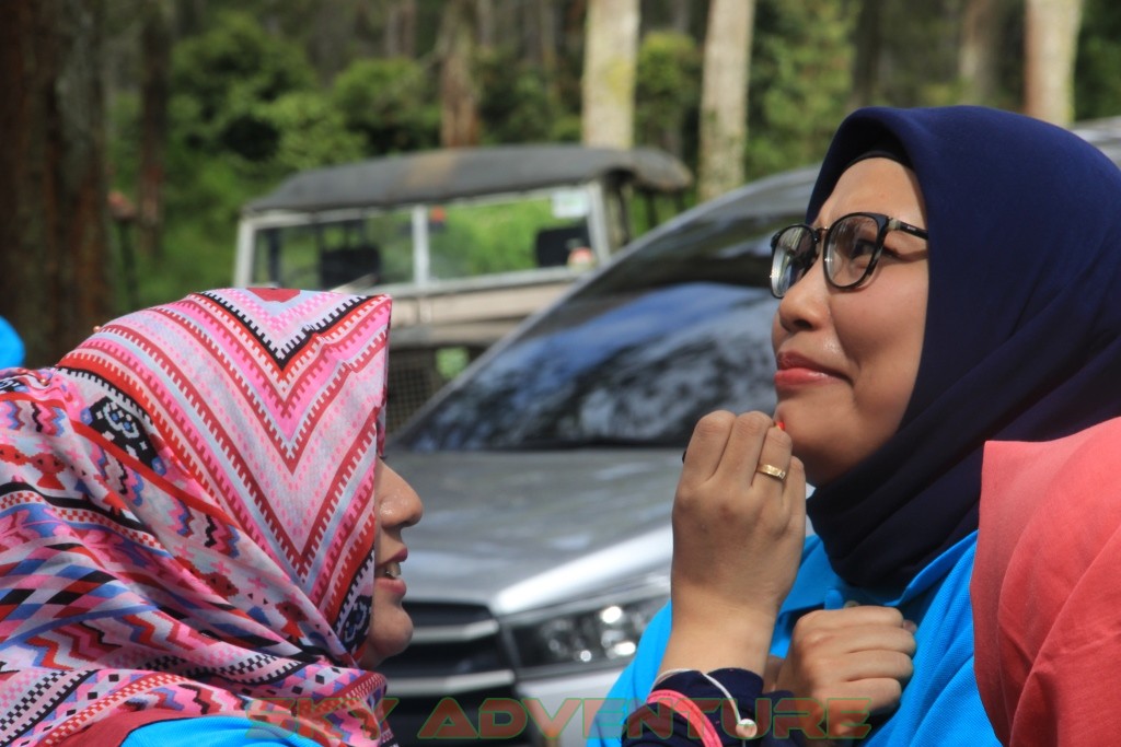 Kehangatan, Kebahagiaan dan Kebersamaan Tercipta Saat Outbound di Lembang Bandung 23