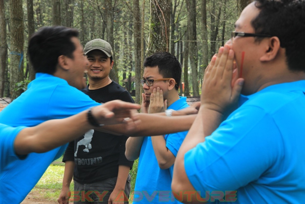 Kehangatan, Kebahagiaan dan Kebersamaan Tercipta Saat Outbound di Lembang Bandung 32