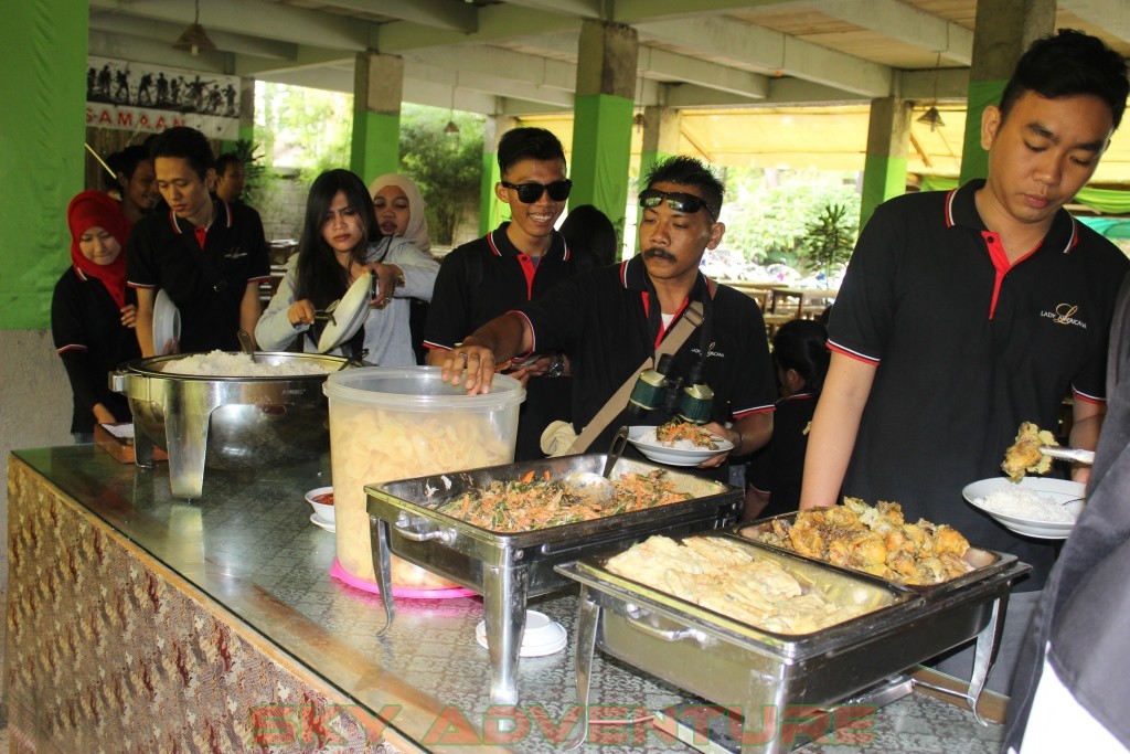 Lebaran Usai, Kini Saatnya Outbound di Bandung Lembang 25