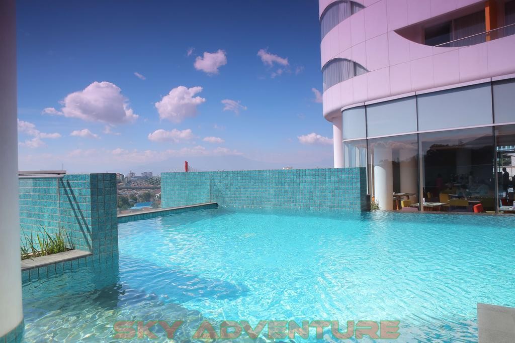Sensa Hotel